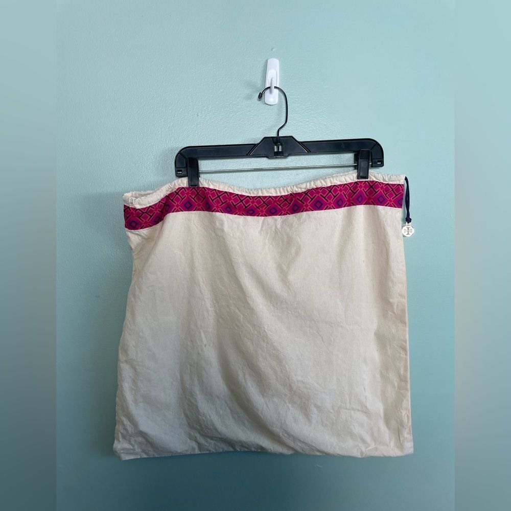 TORY BURCH Dustbag Dust Bag Cover Off-White Cotton w Gold Tone Charm ~ 21" x 21"